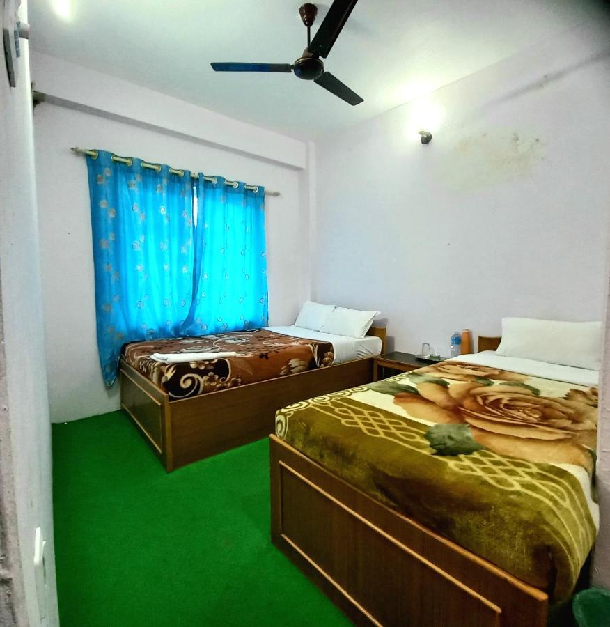 Hotel Aarjan And Restaurant بوكْرا المظهر الخارجي الصورة